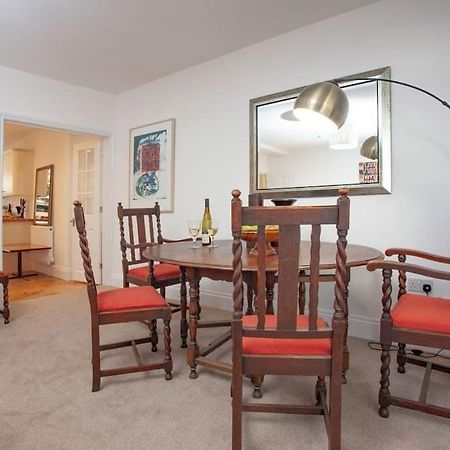 2 Central, Spacious, Apartment With Private Patio Sidmouth Bagian luar foto